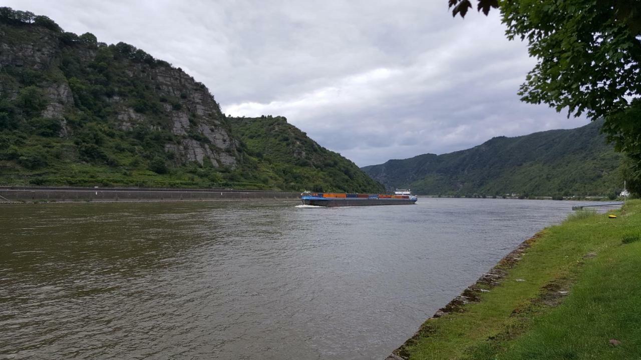 Отель Zur Traube Kestert Экстерьер фото